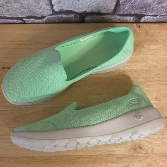 skechers goga max womens green
